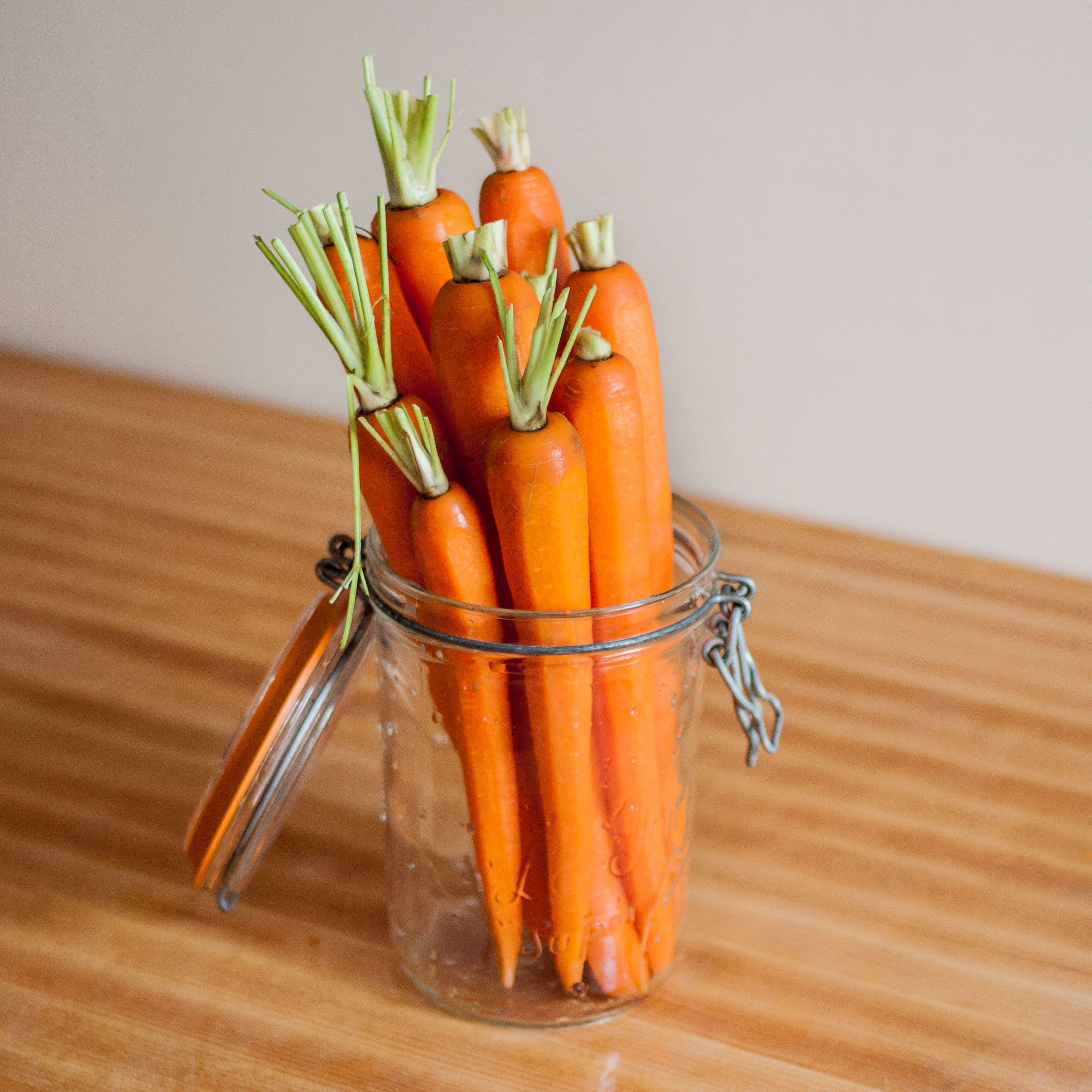 Fitting carrots in a jar - Kirby & Kraut